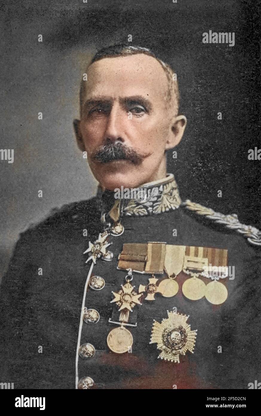 Le Lieutenant-général Sir William Forbes Gatacc KCB DSO (3 décembre 1843 – 18 janvier 1906) était un soldat britannique qui a servi entre 1862 et 1904 en Inde et en Afrique. Il commanda la division de l'armée britannique à la bataille d'Omdurman et la 3e division pendant les premiers mois de la Seconde Guerre des Boers, au cours de laquelle il a subi une défaite humiliante à la bataille de Stormberg. Du livre ' Boer et Britischer en Afrique du Sud; Une histoire de la guerre Boer-British et des guerres pour l'Afrique du Sud unie, ainsi que des biographies des grands hommes qui ont fait l'histoire de l'Afrique du Sud » par Neville, Joh Banque D'Images