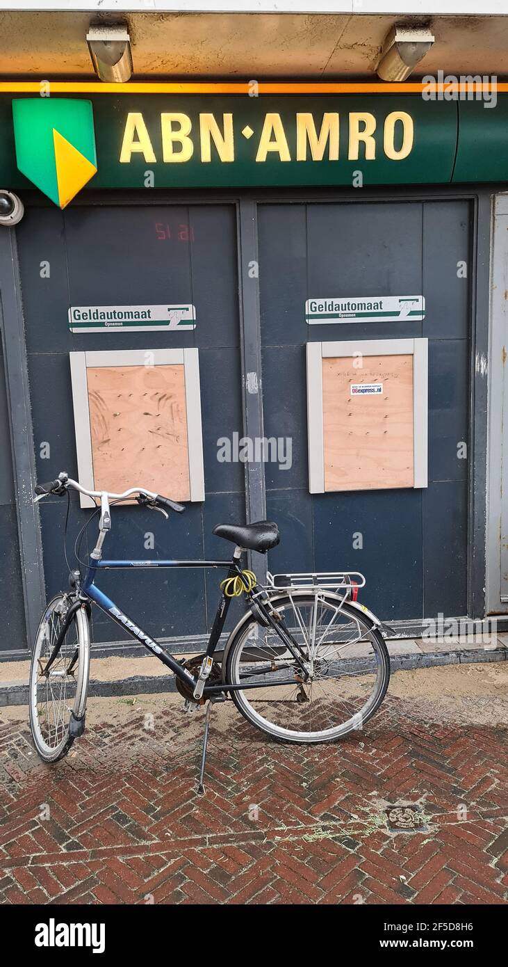 Distributeurs automatiques fermés, démantelés, peur de l'explosion d'un distributeur automatique de billets, pays-Bas Banque D'Images