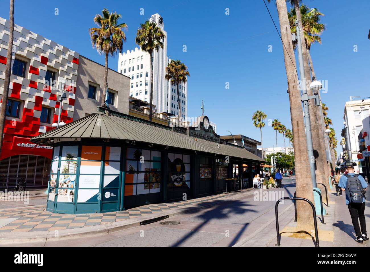 Market Pavilion, 3rd Street Promenade, centre-ville de Santa Monica, Los Angeles, Californie, États-Unis d'Amérique Banque D'Images