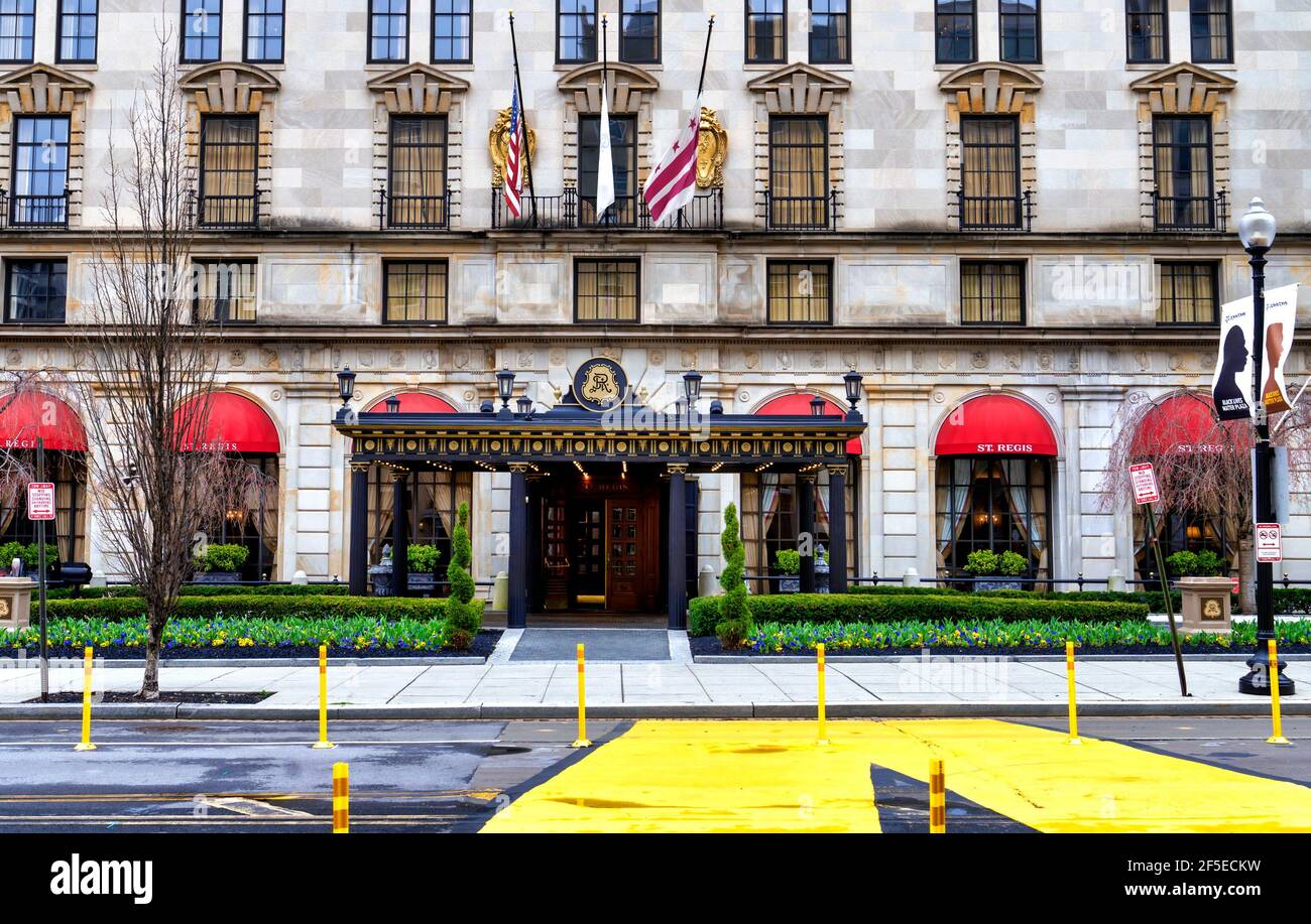 Entrée à l'hôtel historique St. Regis sur Black Lives Mater Plaza, à Washington D.C. Banque D'Images