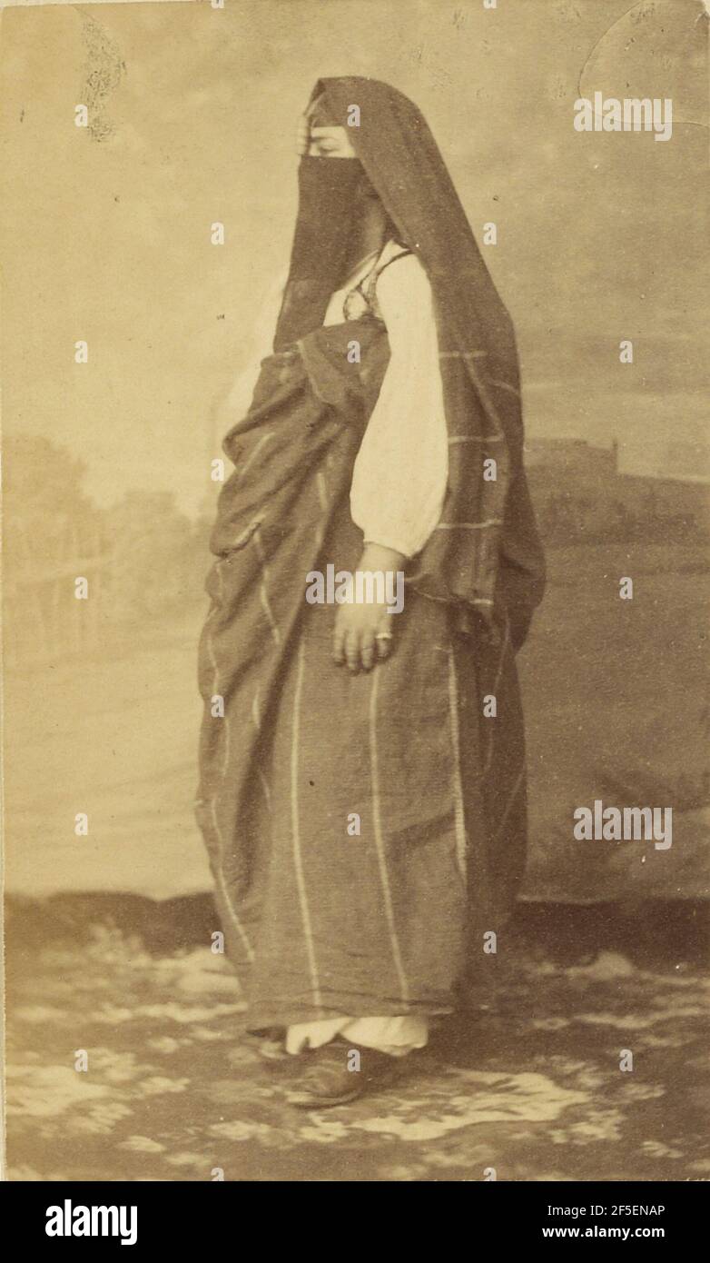 Portrait d'une femme portant un voile. Attribué au Baron Paul des Granges (France ?, Grèce active des années 1860) Banque D'Images