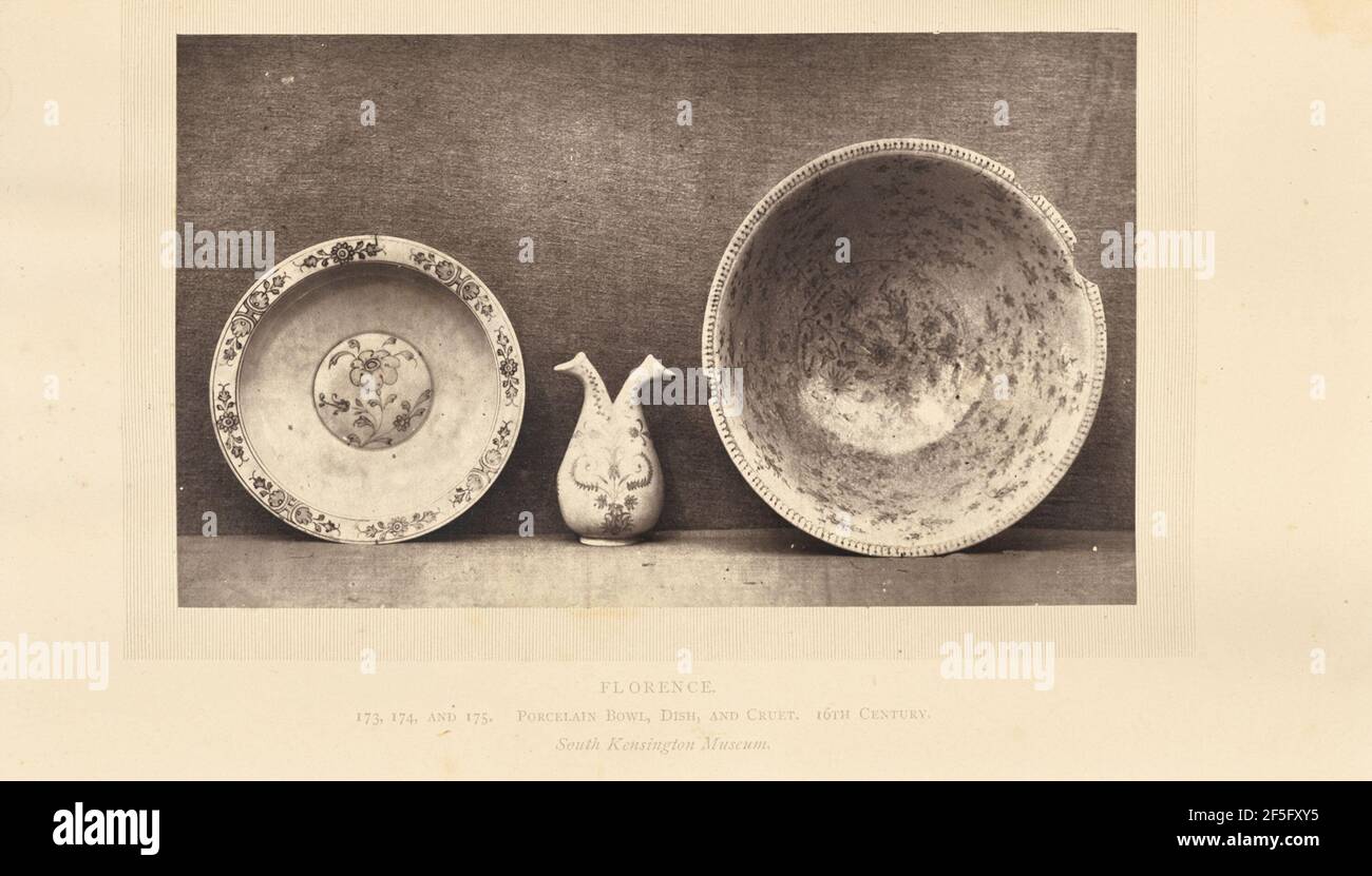 Bol, cruet et assiette. William Chaffers (anglais, 1811 - 1892) Banque D'Images