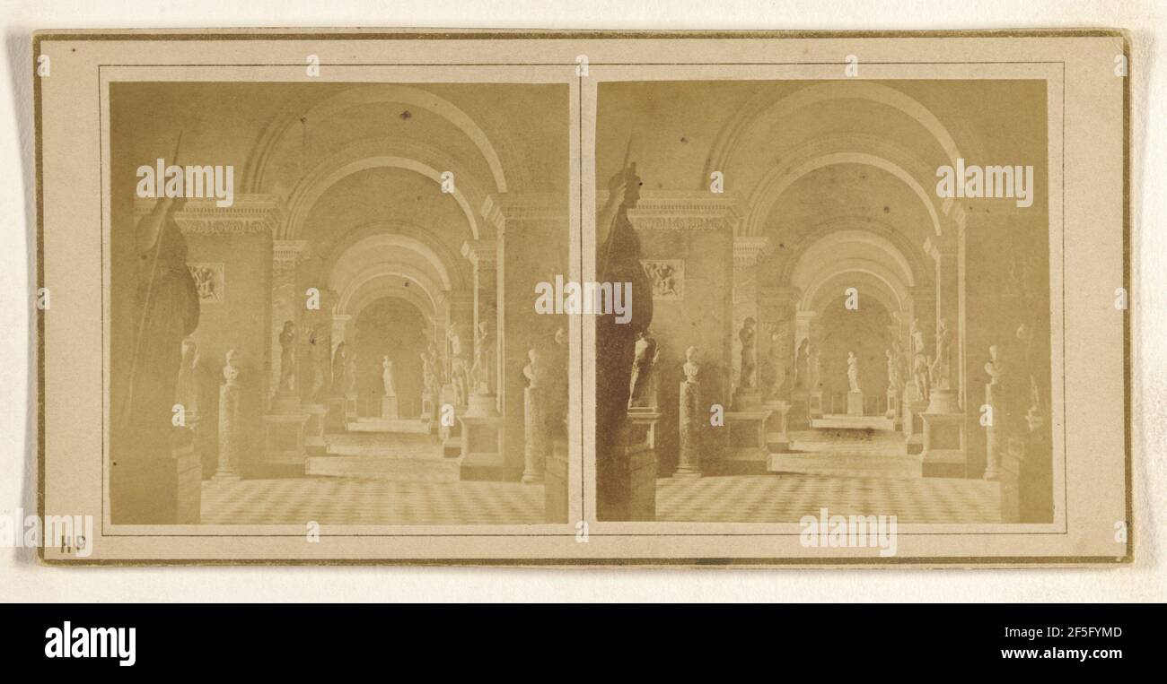 Intérieur du Louvre, Paris, France. Attribué à Henry Pollock (britannique, 1826 - 1889) Banque D'Images