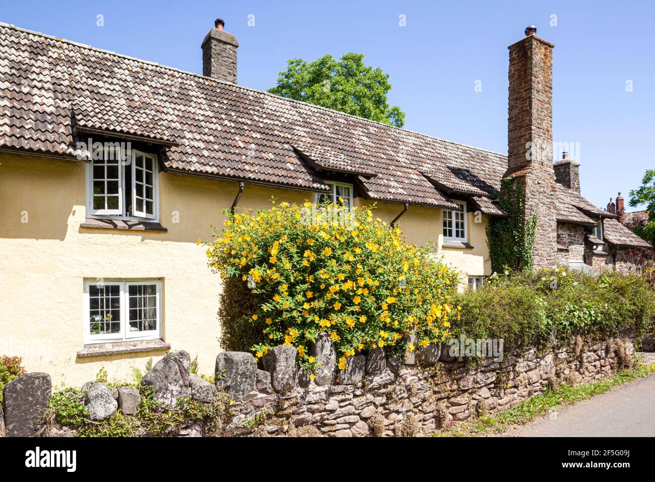 Cottages traditionnels dans le village Exmoor de Horner, Somerset, Royaume-Uni Banque D'Images