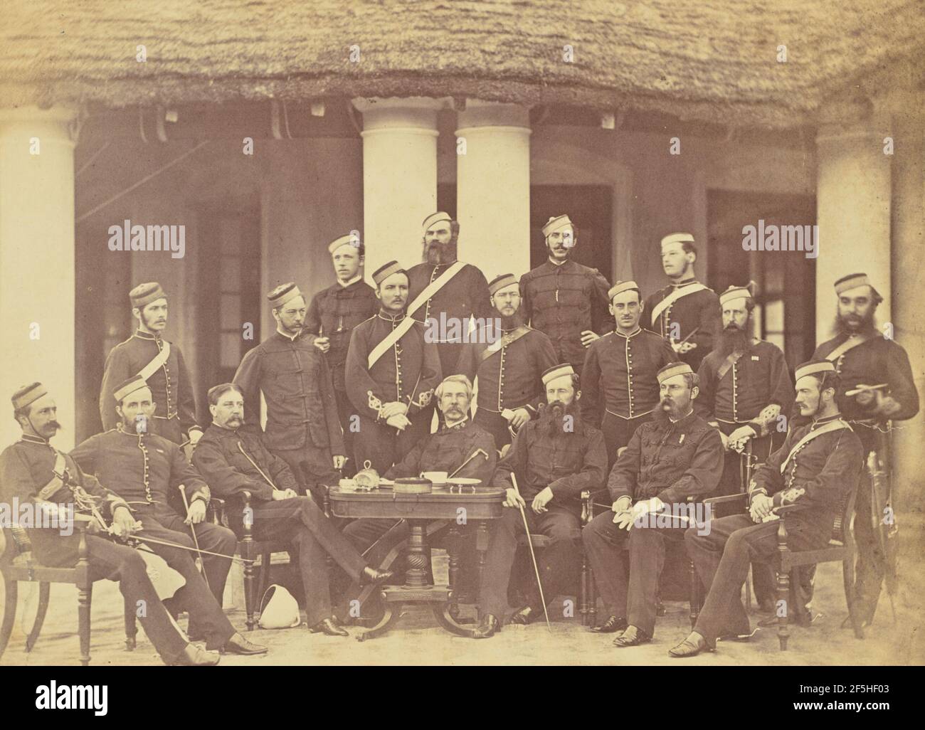 Portrait de groupe des officiers militaires. Fabricant inconnu Banque D'Images