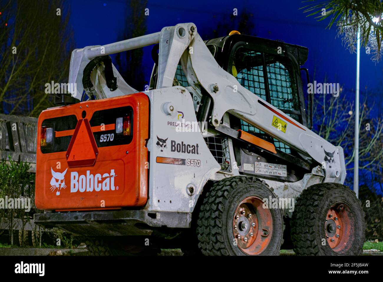 Machines de construction de routes Bobcat S570 Banque D'Images