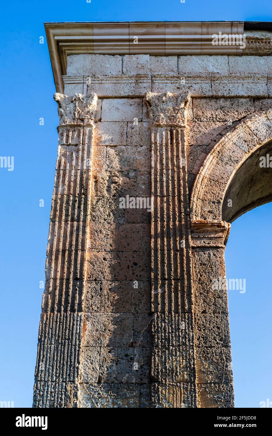 Arche triomphale de Bará, Tarragone, Catalogne, Espagne. Banque D'Images