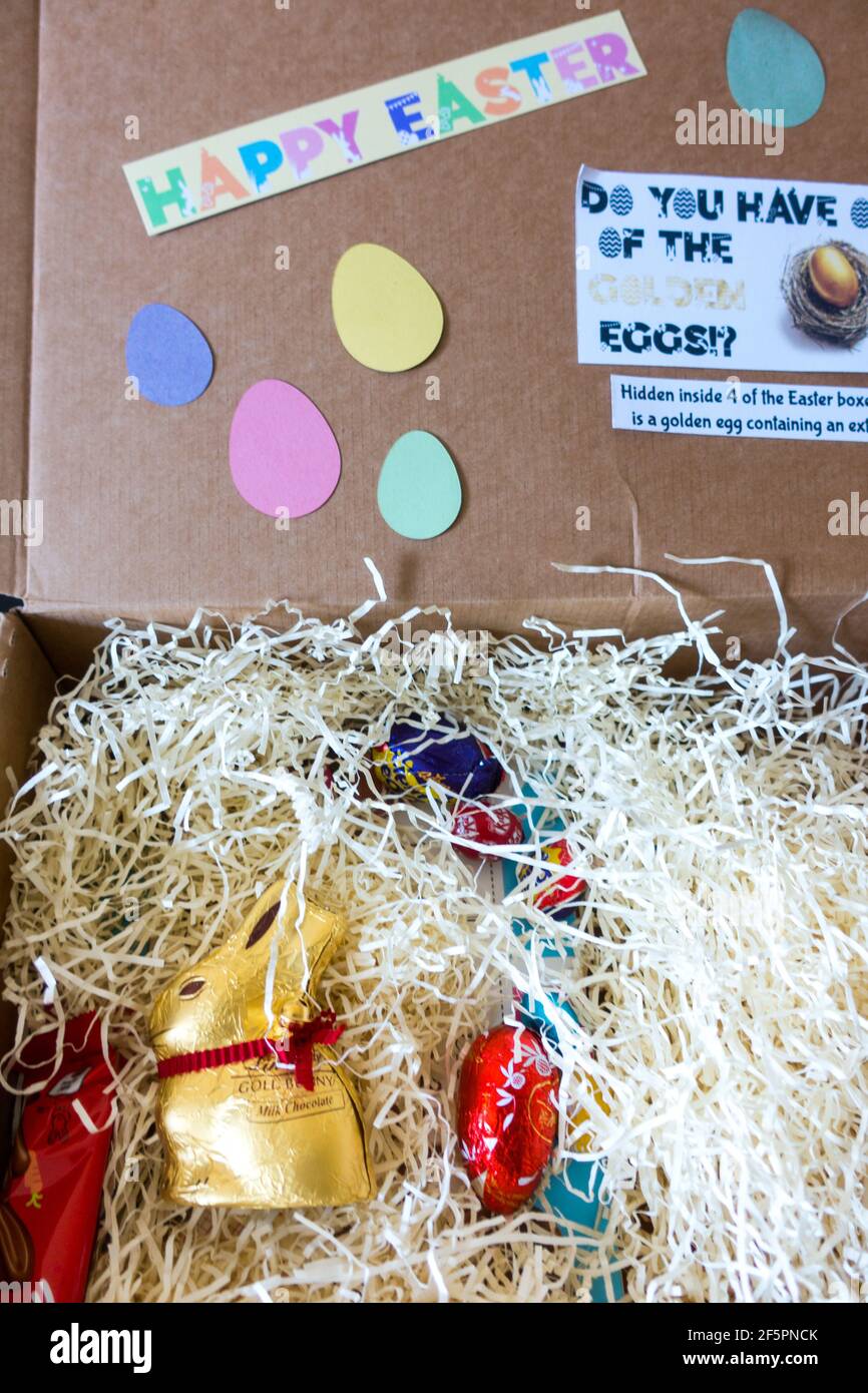 Cadeaux de Pâques au chocolat Banque D'Images