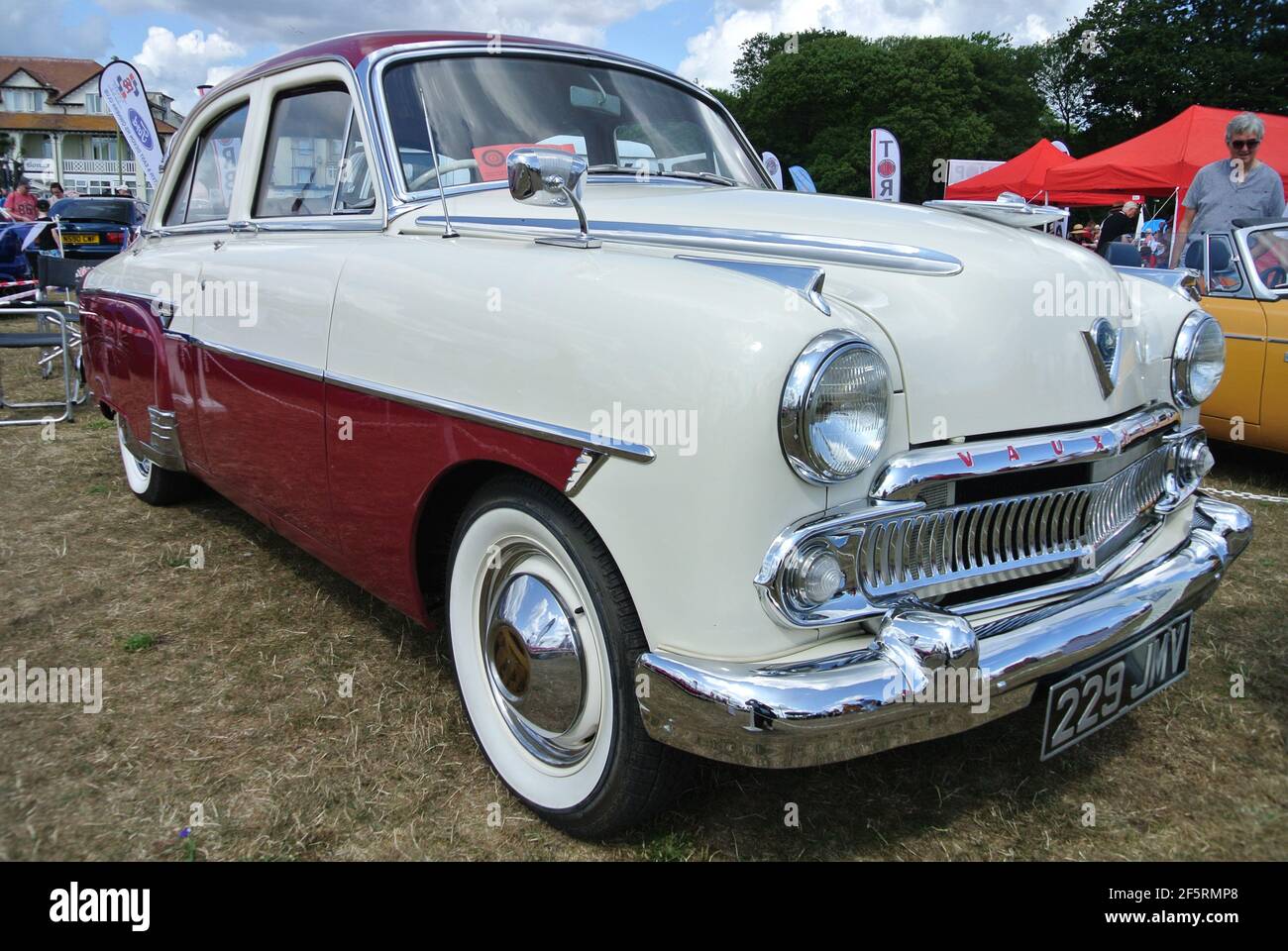 Un Vauxhall Cresta 'E' Type 1956 est exposé au salon automobile classique de la Côte d'Azur, Paignton, Devon, Angleterre, Royaume-Uni. Banque D'Images