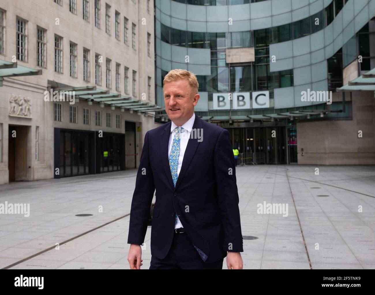 Londres, Royaume-Uni. 28 mars 2021. Oliver Dowden, secrétaire d'État au numérique, à la Culture, aux médias et au Sport, à la BBC Studios. Crédit : Mark Thomas/Alay Live News Banque D'Images