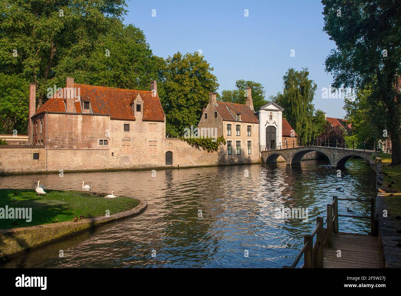 Begijnhof à Bruges (Brugge) Belgique - Flandre Banque D'Images