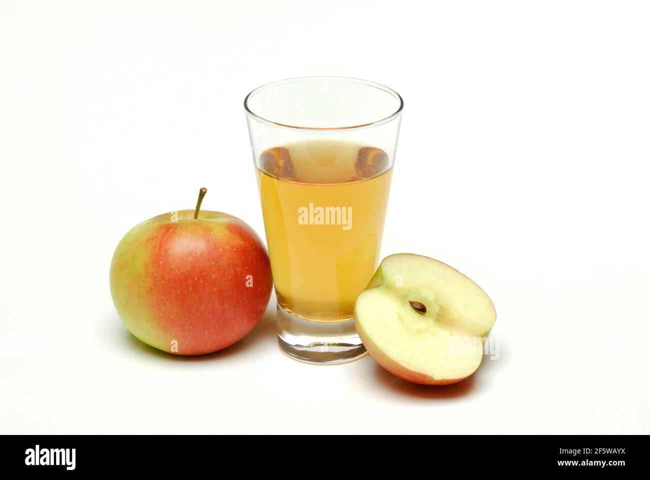 Verre de jus de pomme et de pomme, jus de fruits, jus, jus de fruits Banque D'Images