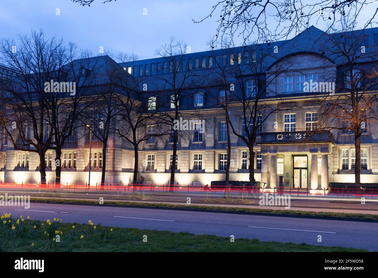 immeuble de bureaux Rheinpalais dans la rue Konrad-Adenauer-Ufer, Cologne, Allemagne. das Buerogebaeude Rheinpalais am Konrad-Adenauer-Ufer, Koeln, Deuts Banque D'Images
