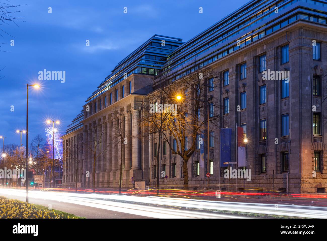 Le bâtiment 'Neue Direktion' situé dans la rue Konrad-Adenauer-Ufer, siège de l'Agence européenne de la sécurité aérienne (AESA), Cologne, Allemagne. Banque D'Images