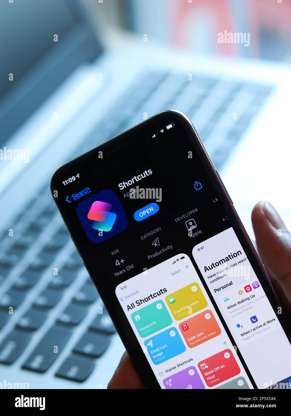 Assam, inde - 30 mars 2021 : logo raccourcis sur l'image de stock de l'écran du téléphone. Banque D'Images