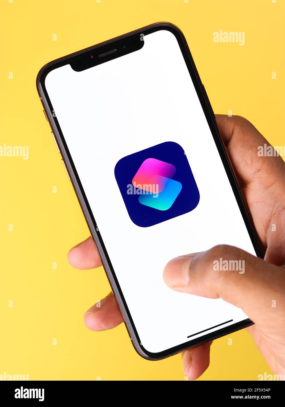 Assam, inde - 30 mars 2021 : logo raccourcis sur l'image de stock de l'écran du téléphone. Banque D'Images