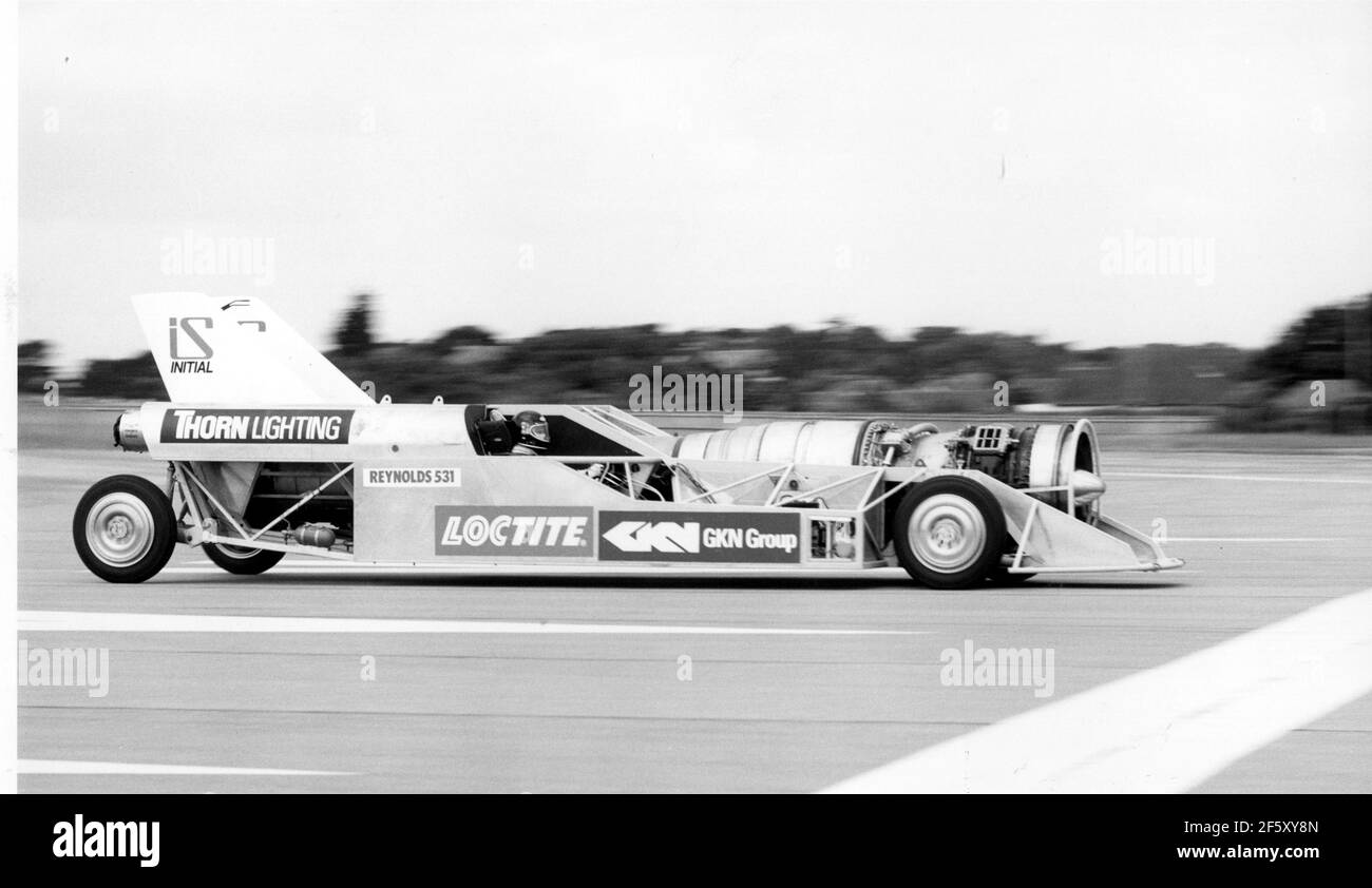 PROJET POUSSÉE LA TENTATIVE DE RICHARD NOBLE SUR LE RECORD MONDIAL DE VITESSE TERRESTRE PASSE À L'ÉPREUVE AU HMS DAEDELUS , GOSPORT.1983 PIC MIKE WALKER Banque D'Images