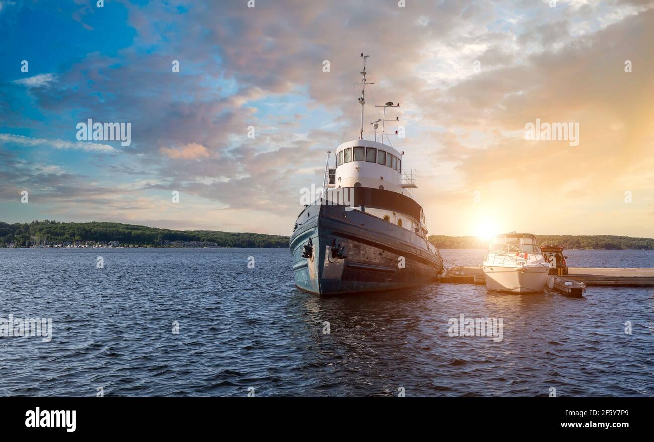 Port principal de la ville de Midland situé sur la baie Georgienne, dans le comté de Simcoe, Ontario, Canada Banque D'Images