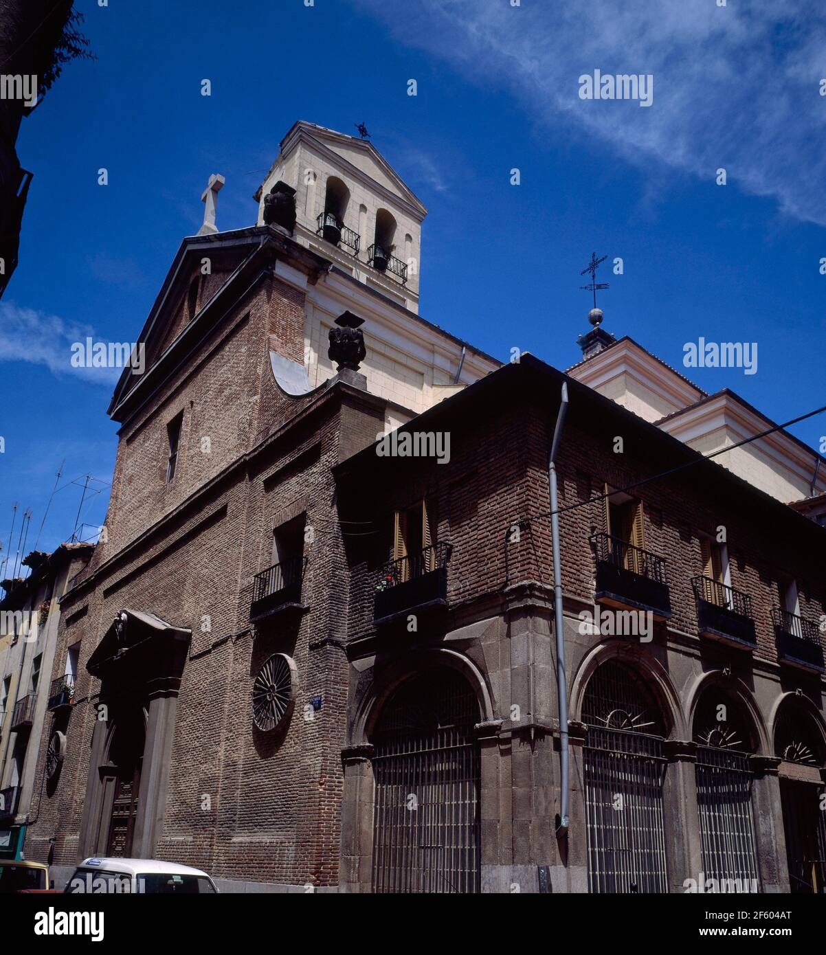 IGLESIA DE LAS MARAVILLAS SITUADA EN LA PLAZA DEL DOS DE MAYO REAL IGLESIA DE SAN JUSTO Y SAN PASTEUR (NUEVA)- SIGLO XVII RENOVADA EN 1770. Auteur: GUTIERREZ FRANCISCO. LIEU: IGLESIA DE SAN JUSTO Y SAN PASTEUR-NUEVA. MADRID. ESPAGNE. Banque D'Images