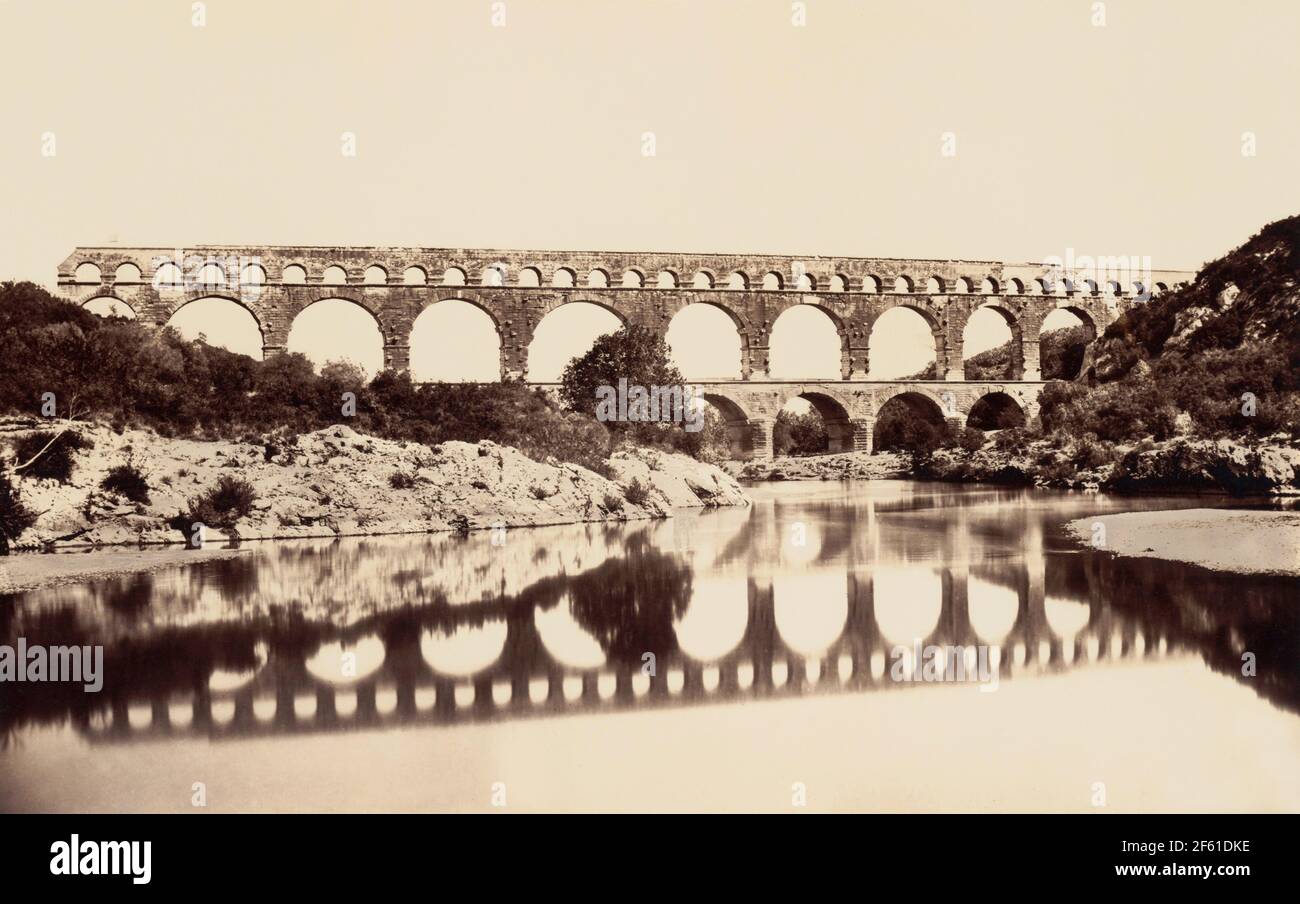 Pont du Gard, aqueduc romain antique Banque D'Images