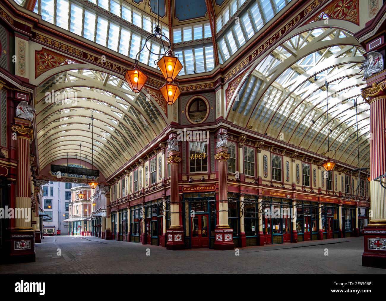 Ville de Londres Angleterre Royaume-Uni Mars 2021 Leadenhal Market vide pendant Covid 19 Lockdown Mars 2021 Leadenhall Market. Leadenhall Market est une marque couverte Banque D'Images