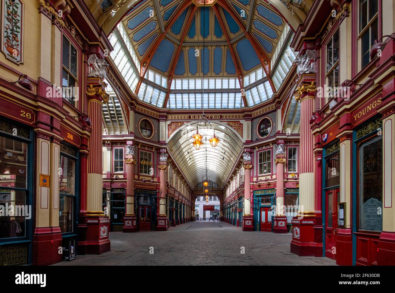 Ville de Londres Angleterre Royaume-Uni Mars 2021 Leadenhal Market vide pendant Covid 19 Lockdown Mars 2021 Leadenhall Market. Leadenhall Market est une marque couverte Banque D'Images