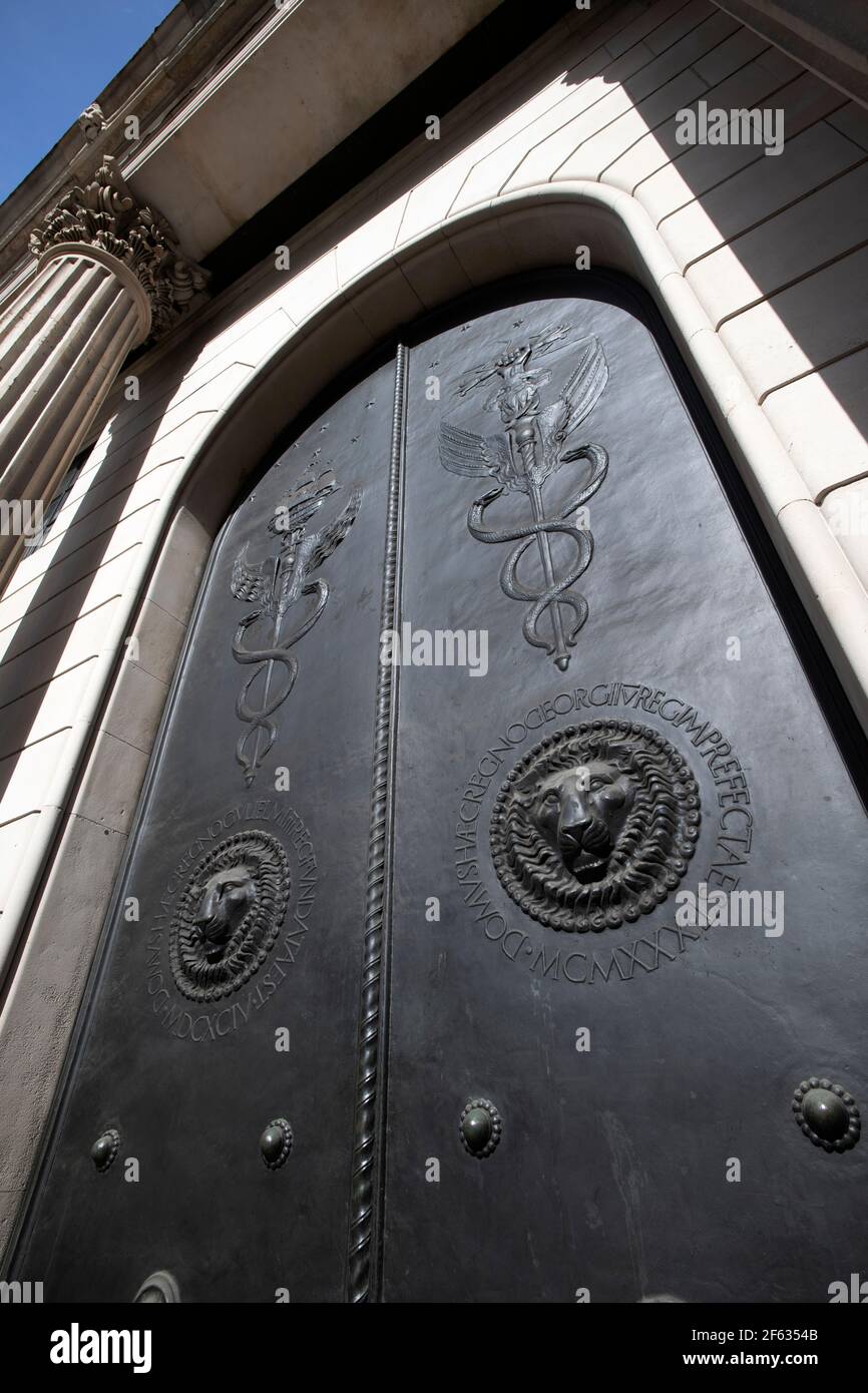 Ville de Londres Angleterre Royaume-Uni Mars 2021 la Banque d'Angleterre. La Banque d'Angleterre est la banque centrale du Royaume-Uni et le modèle sur lequel la plupart Mo Banque D'Images