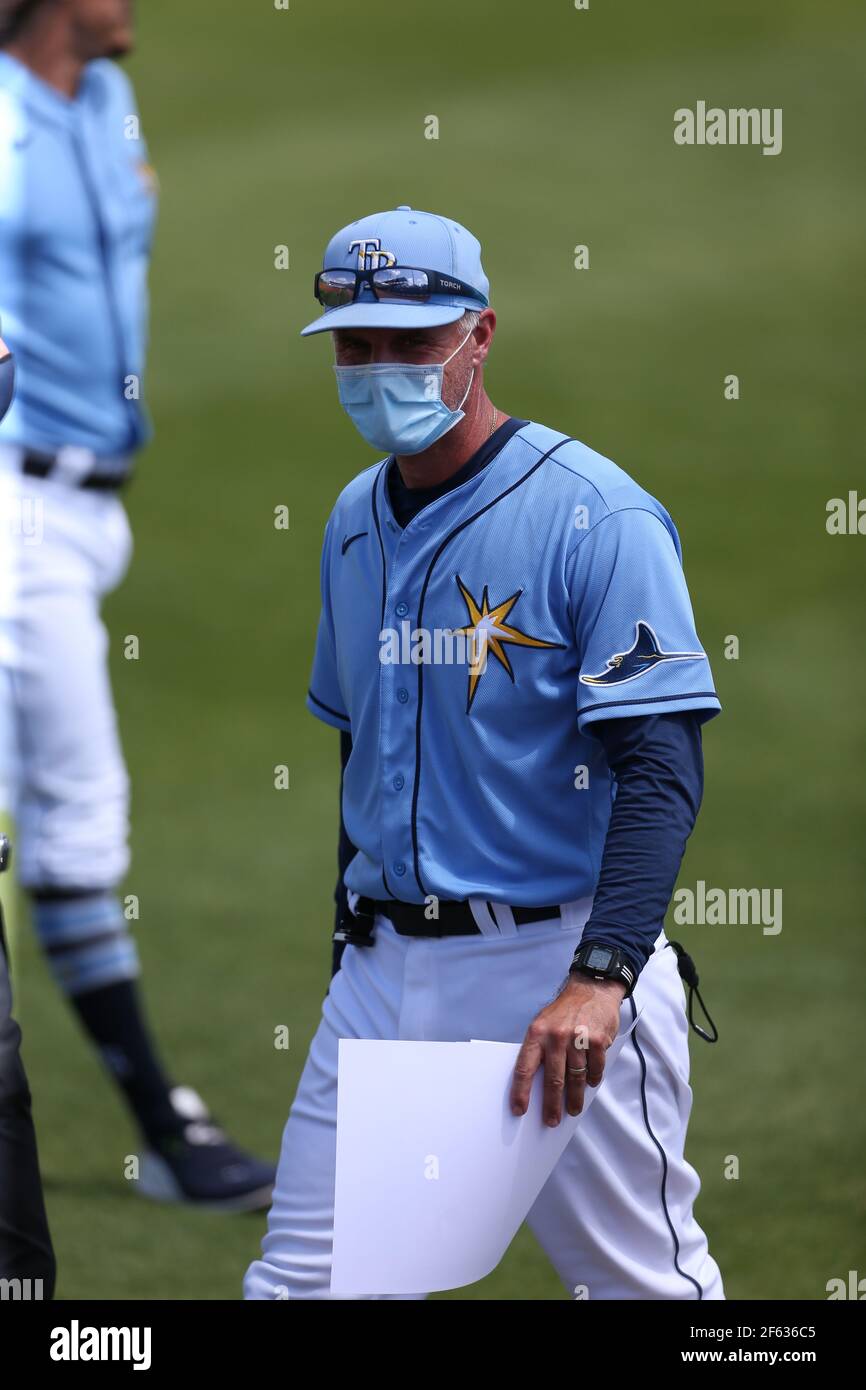 Dimanche 28 mars 2021 Port Charlotte : Kevin Cash, entraîneur des Rays de Tampa Bay, lors d’un match de baseball d’entraînement de printemps au Charlotte Sports Park. Les Rays battent les Braves 16-5 en neuf manches. (Kim Hukari/image du sport) Banque D'Images