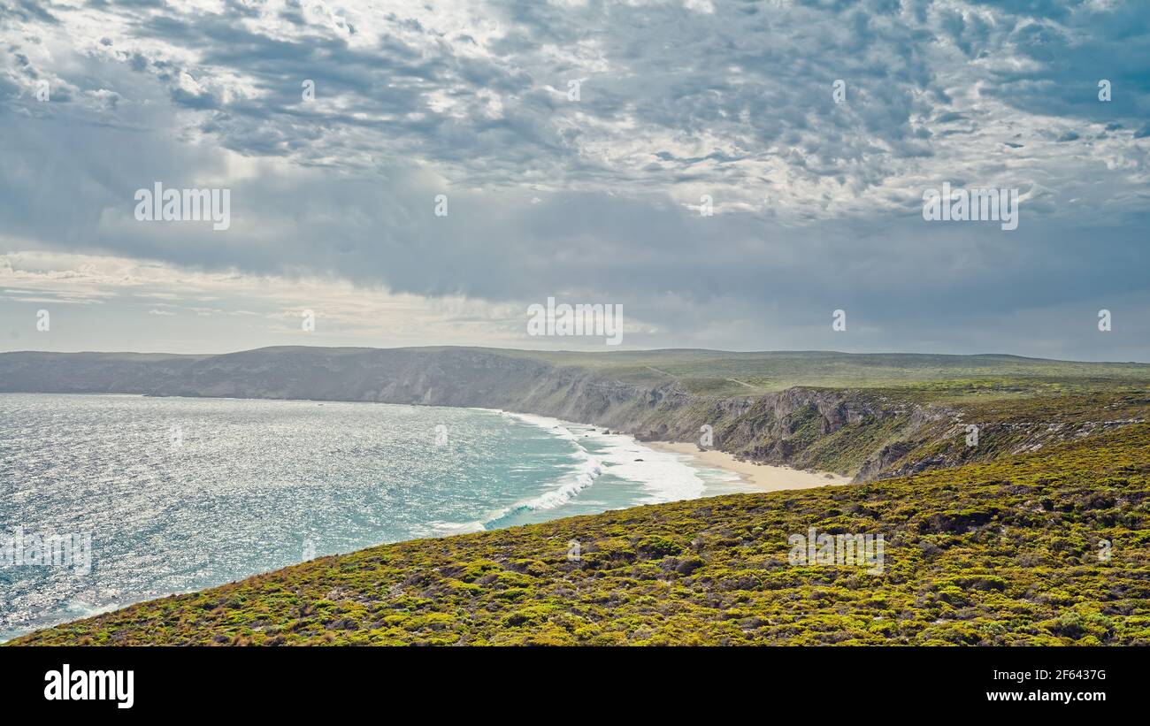 Weirs Cove, vue depuis Remarkable Rocks, parc national de Flinders Chase, Kangaroo Island, Australie méridionale Banque D'Images