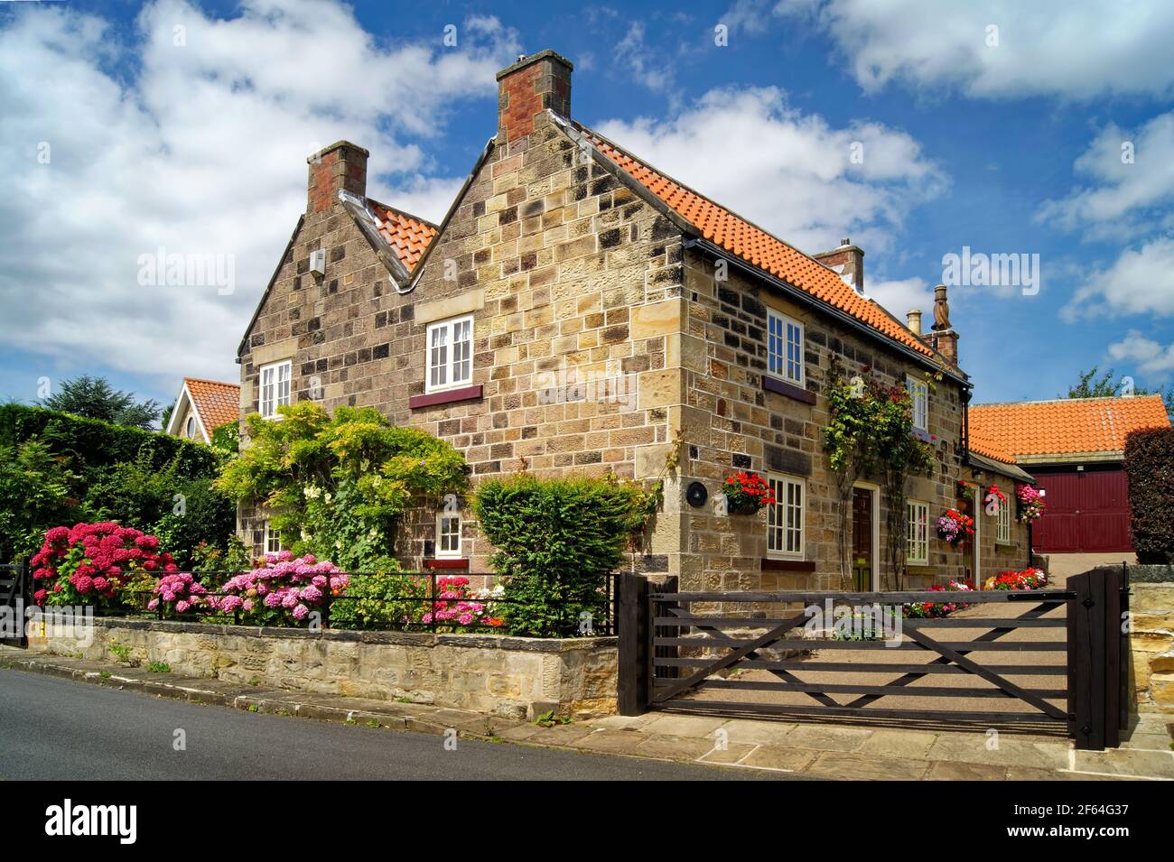Royaume-Uni, Yorkshire du Sud, Doncaster, Cottages, Cottages dans le village de Clayton Banque D'Images