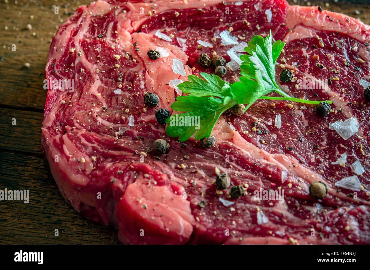 Steak de bœuf de Wagyu vieilli cru et sec Banque D'Images