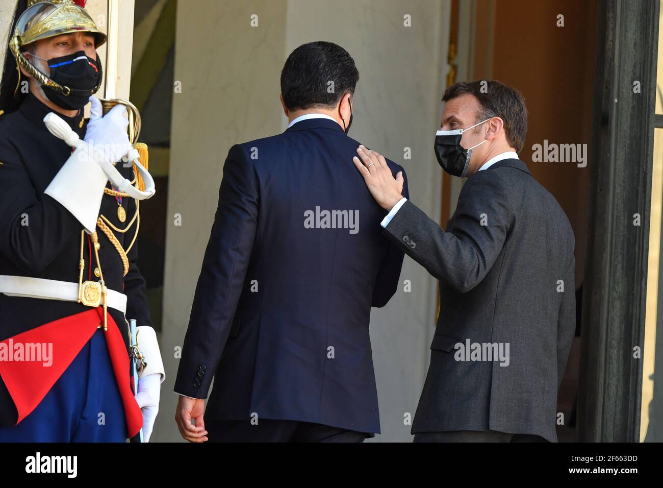 Cour d Honneur déjeuner et rencontre entre le Président de la République de France Emmanuel Macron et M. Nechirvan Barzani, Président de la région autonome du Kurdistan iraquien, qui s'est tenue à l'Elysée en France le 30 mars 2021. (Photo de Lionel Urman/Sipa USA) Banque D'Images