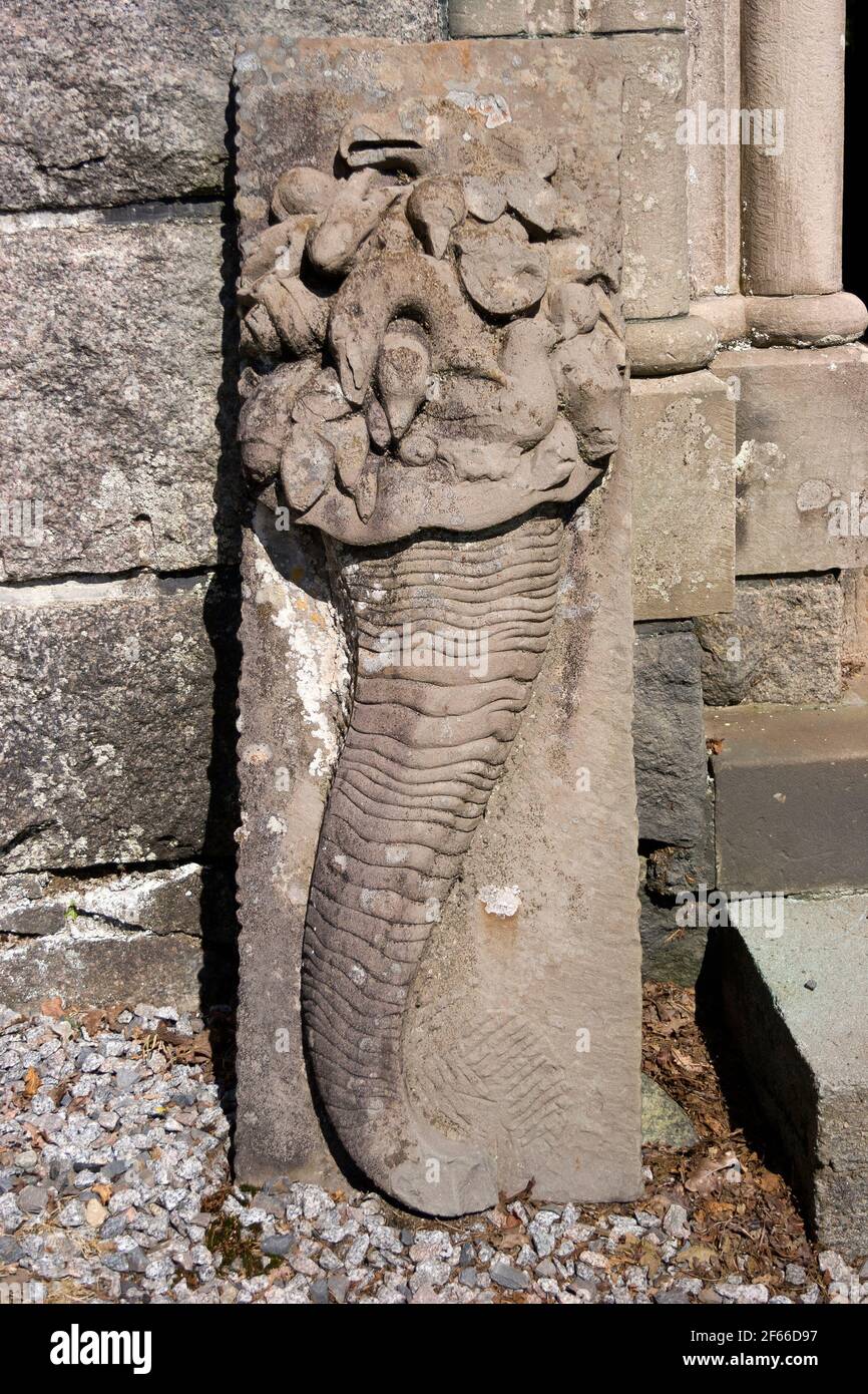 Sculpture de la corne de l'abondance à St Conan's Kirk, Argyll, Écosse. Kirk de St. Conan, Loch Awe, Argyll, Écosse a été construit par Walter Douglas Campbell Banque D'Images