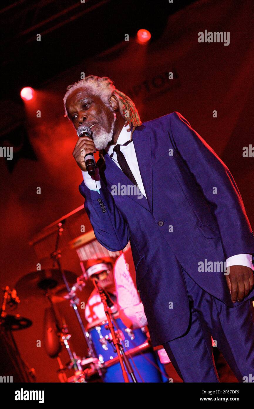 Billy Ocean chante sur scène au Midlands Festival 2010 Banque D'Images