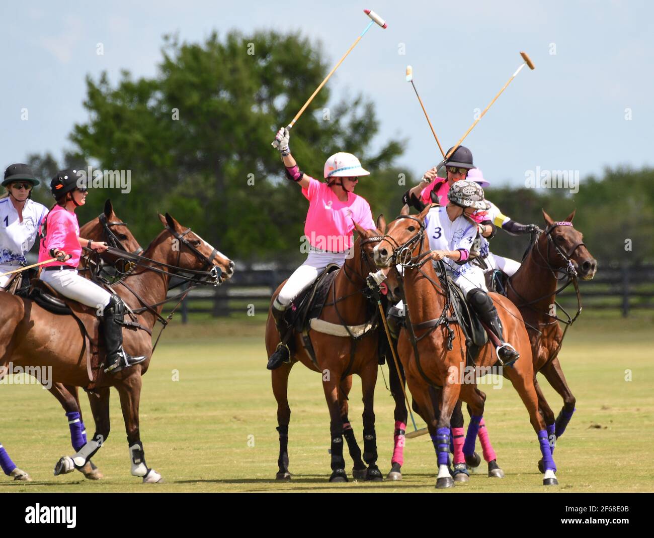 DUNDAS VS ICONICA 2021 CHAMPIONNATS DE POLO POUR FEMMES, tenus à Port Mayaca, Floride, le 10 mars 2021. Équipe Dundas: Nina Clarkin, Hope Arelano, Sarah Siegel Magness photo de Jennifer Graylock-Graylock.com 917-519-7666 Banque D'Images