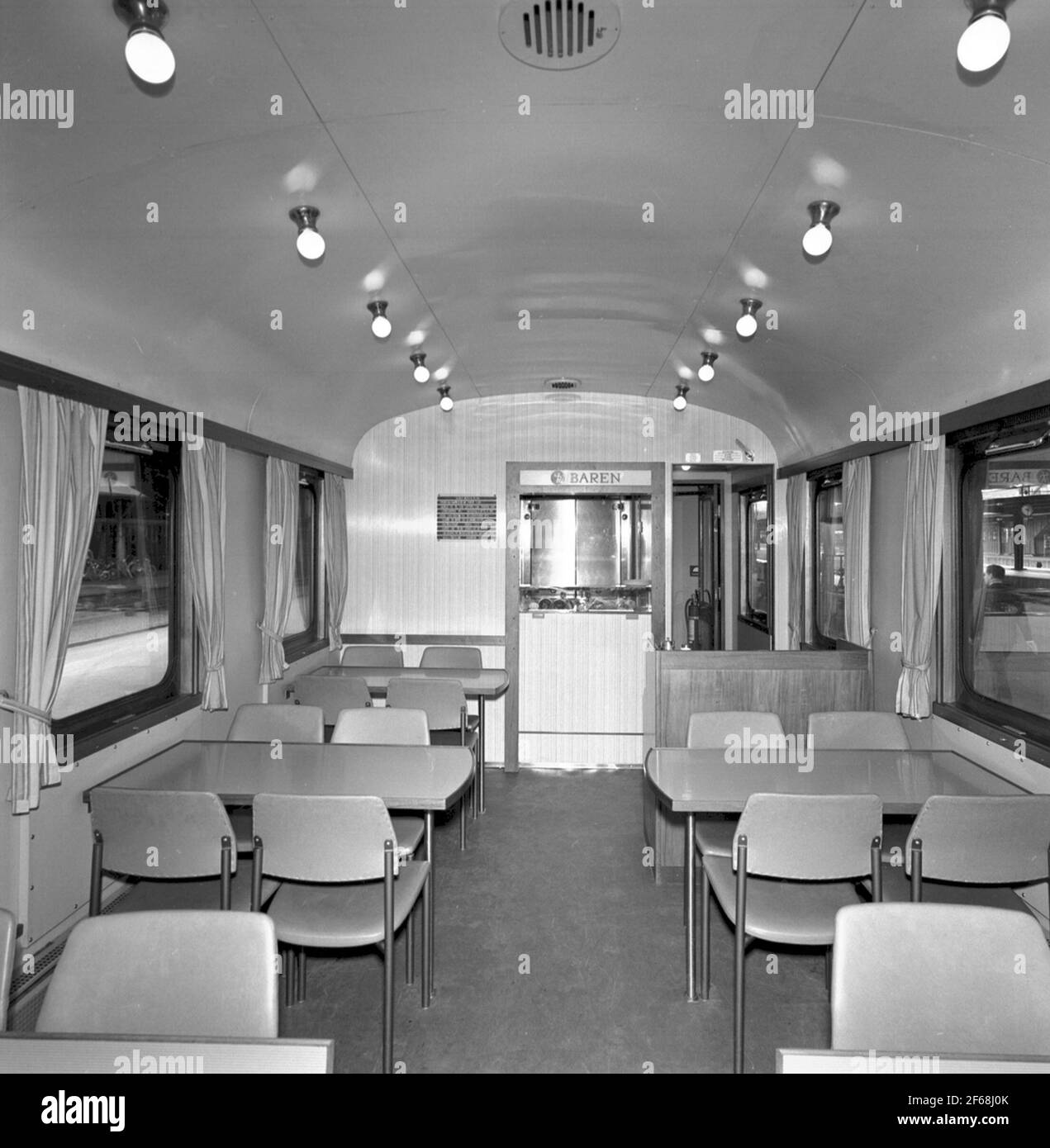 Bo8cm, chariot à café n° 2965 Banque D'Images