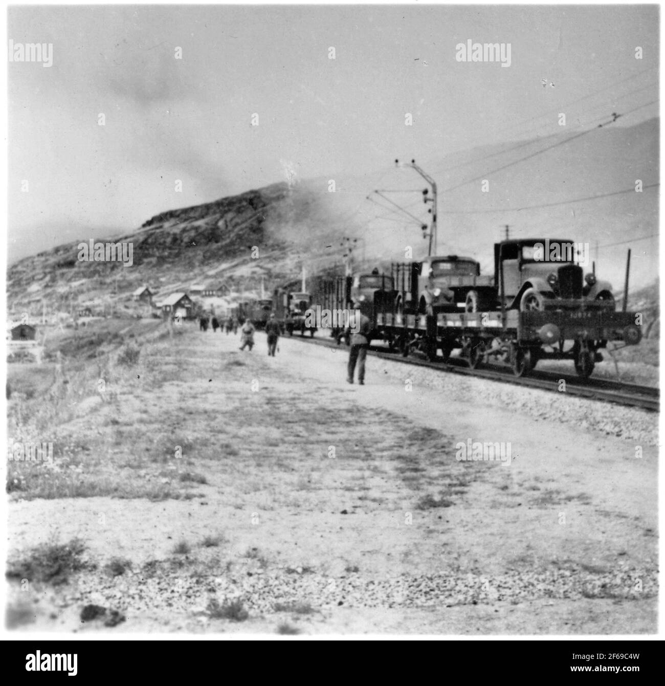 Incendie dans les trains et la galerie de neige à la frontière nationale. Banque D'Images