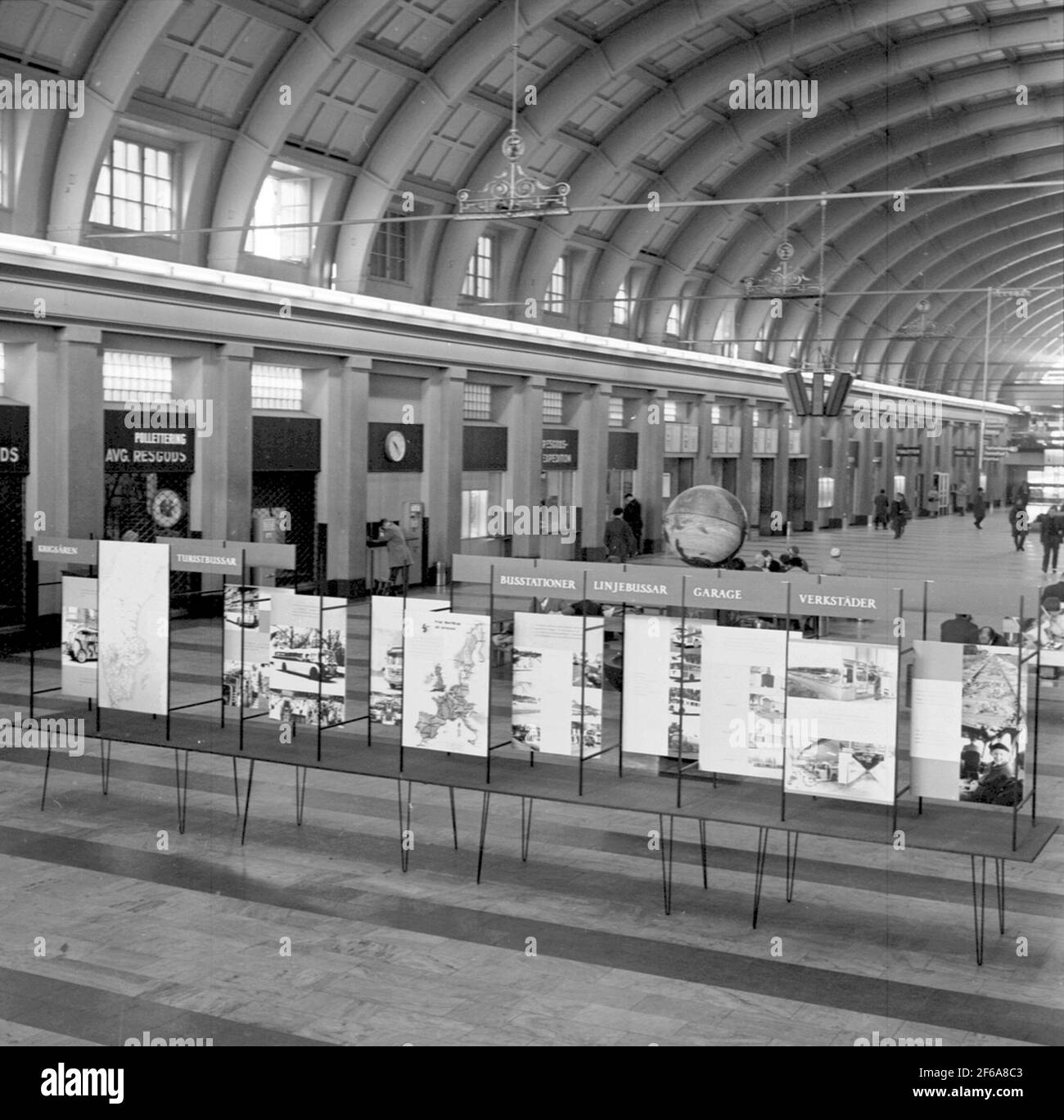 Écrans d'exposition, Big Hall, gare centrale de Stockholm Banque D'Images