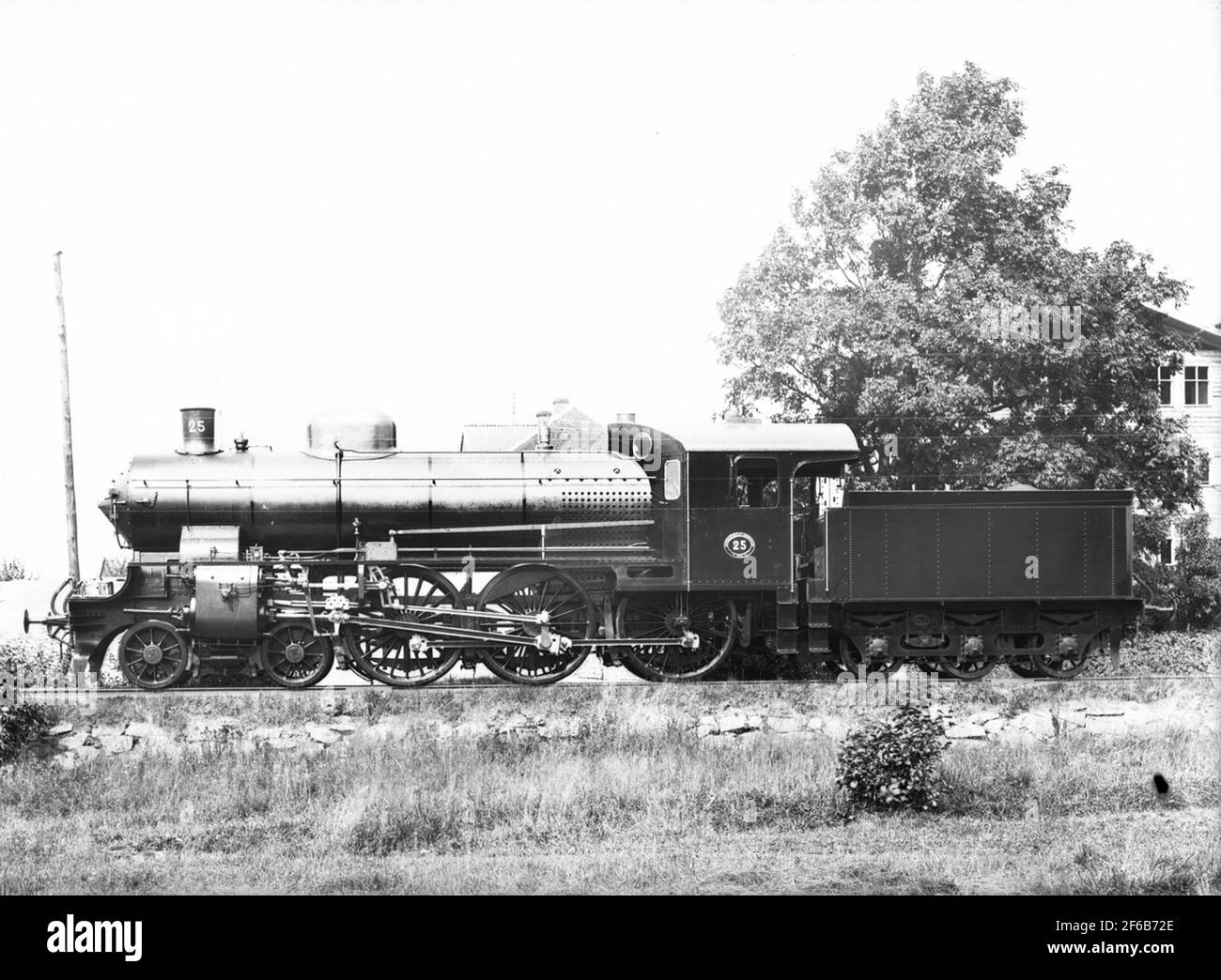 UGJ BA 25. La locomotive a été fabriquée par Nohab. Vendu 1933 à des chemins de fer suédois, a dû alphabétiser SJ OKC 1515. A été mis au rebut en 1939. Image de livraison. Banque D'Images