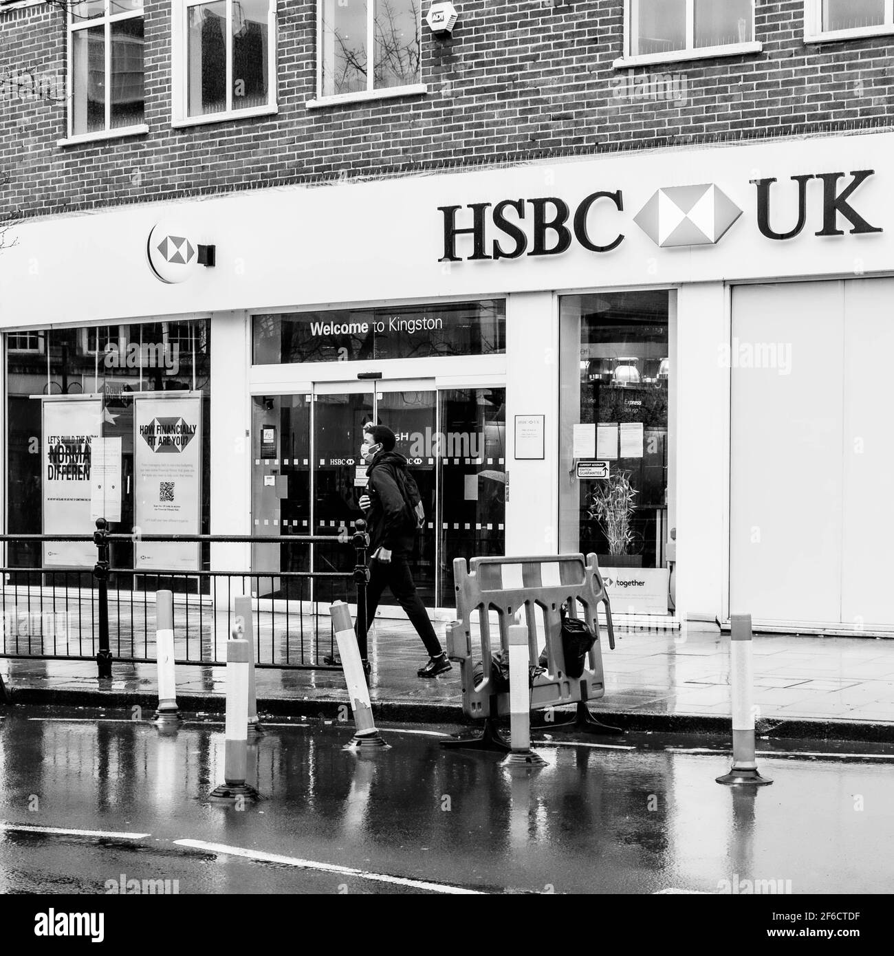 Image noir et blanc succursale de High Street HSBC Retail Bank Banque D'Images
