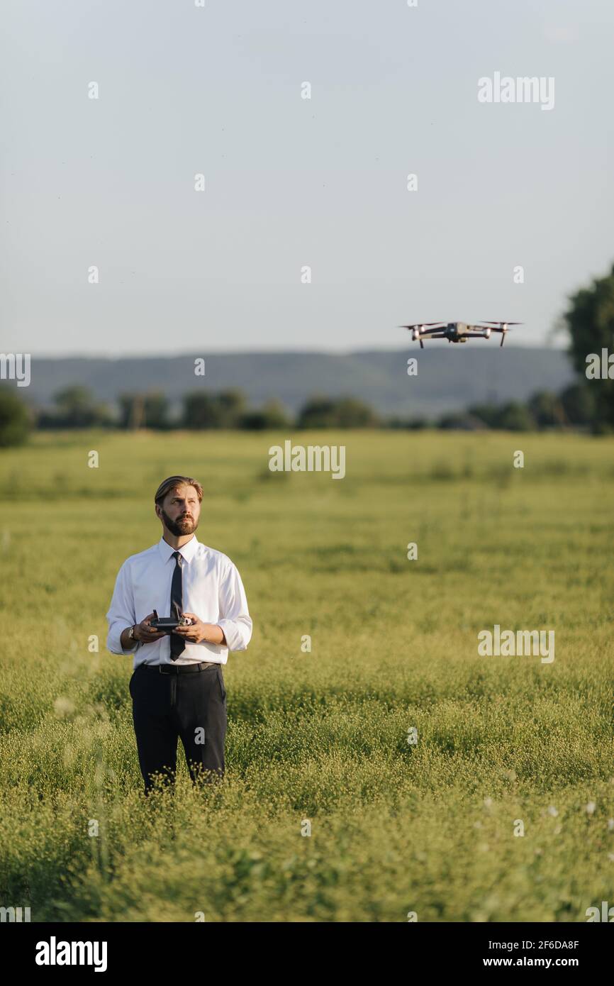 Agronome mâle avec un quadriptère Banque D'Images