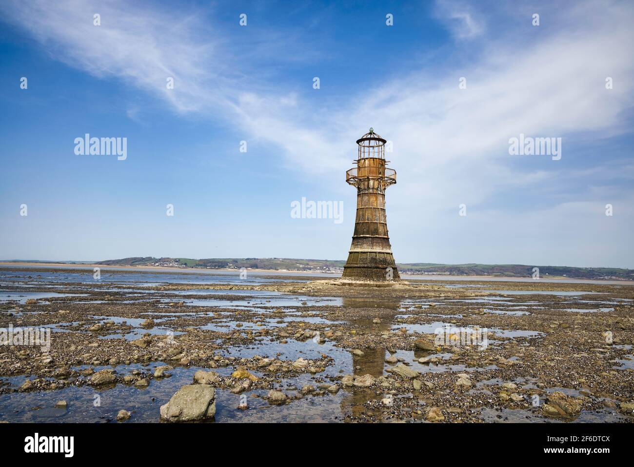 Phare en fonte disused à Whiteford Sands sur la péninsule de Gower, au pays de Galles Banque D'Images