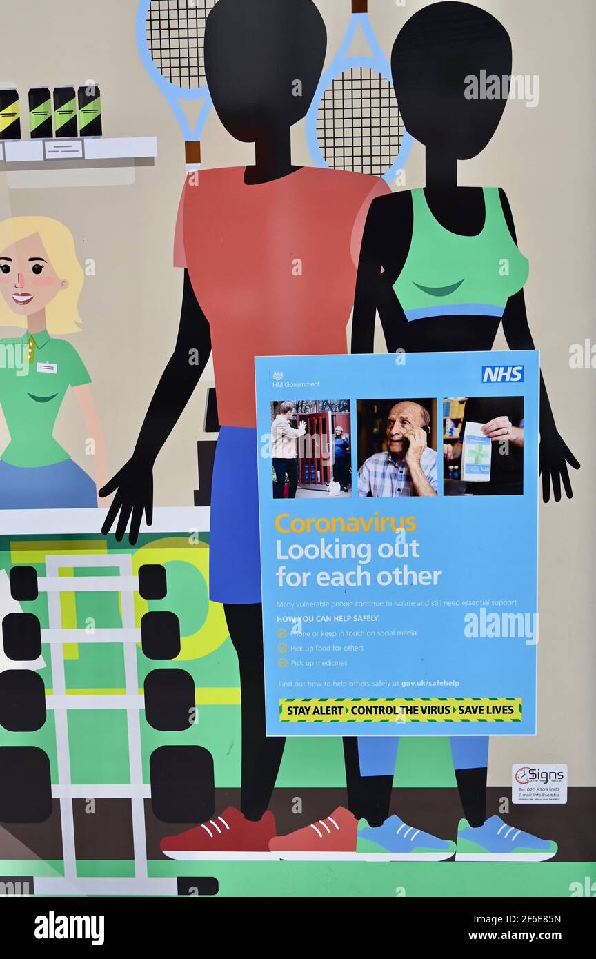 NHS COVID-19 affiche d'information sur la santé, Sidcup, Kent. ROYAUME-UNI Banque D'Images
