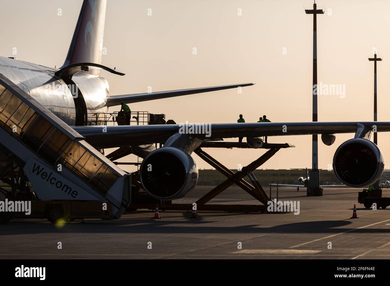 Hoersching, Autriche - mars 30 2021 : un Boeing 747-400 ferme ses portes Banque D'Images
