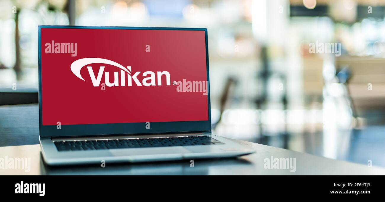 POZNAN, POL - 6 FÉVR. 2021: Ordinateur portable affichant le logo de Vulkan, une interface graphique et informatique 3D multi plate-forme à faible hauteur Banque D'Images