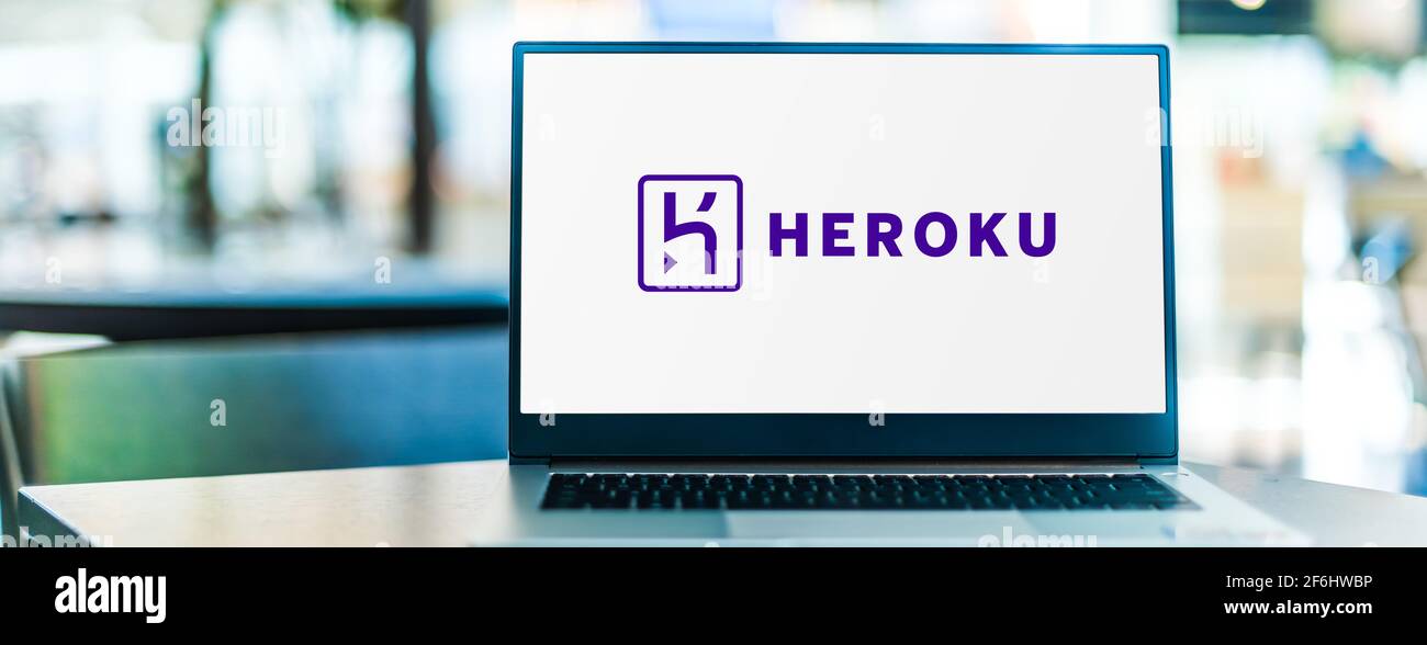 POZNAN, POL - 6 FÉVRIER 2021 : ordinateur portable affichant le logo de Heroku, une plateforme cloud en tant que service (PaaS) prenant en charge plusieurs langages de programmation Banque D'Images