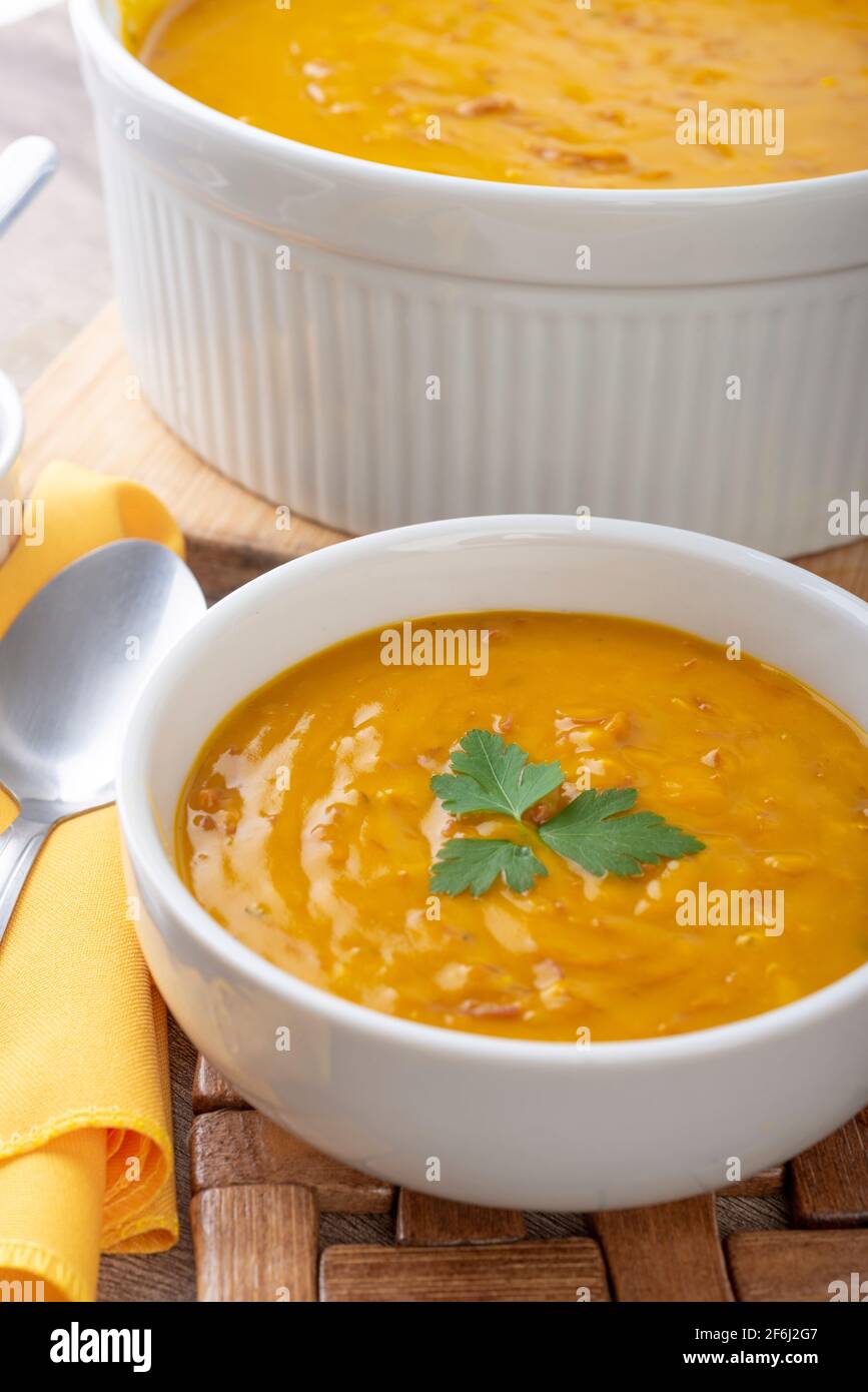 Kabocha typique du Brésil avec du bœuf à coups de bœuf. Banque D'Images