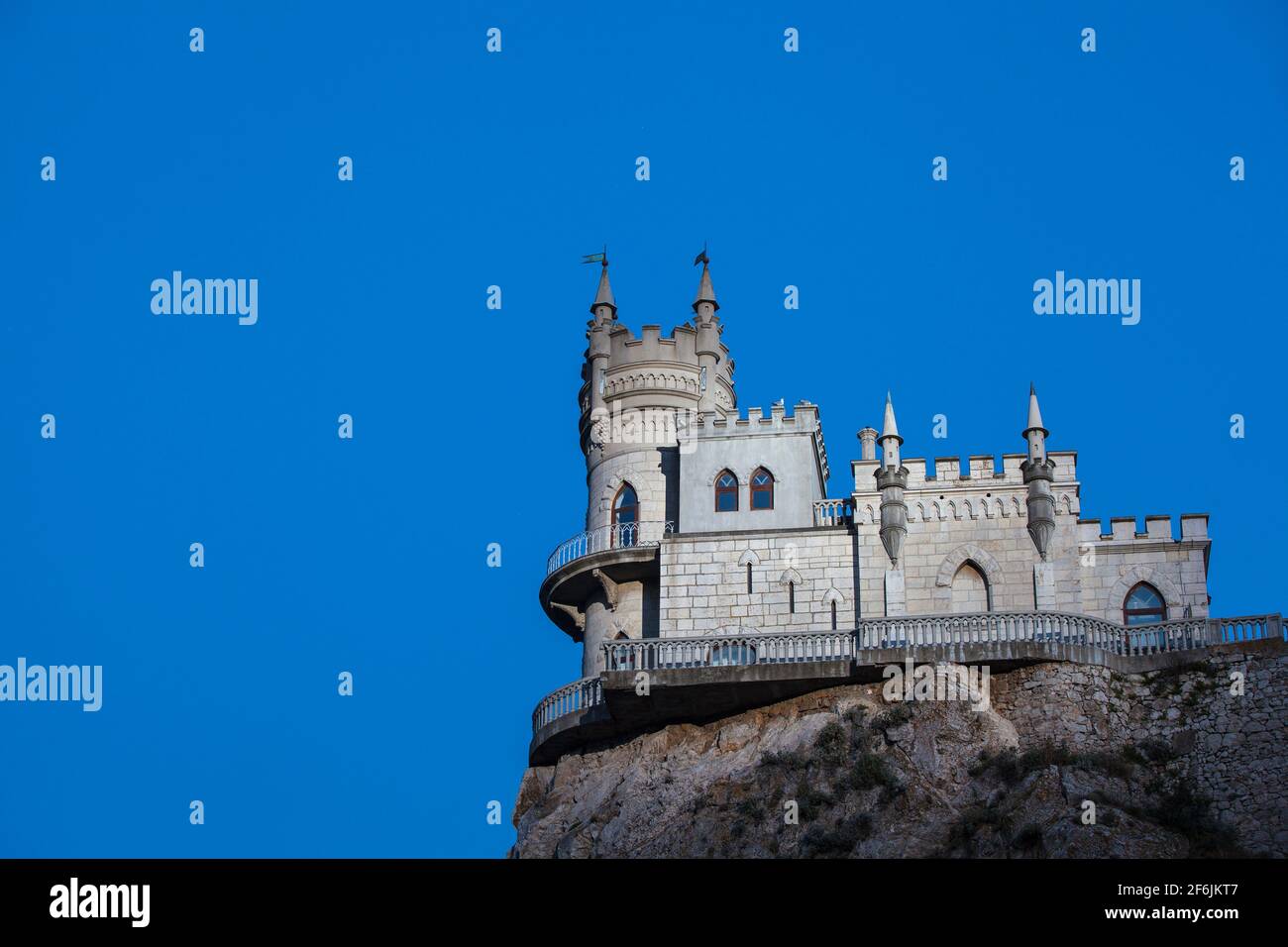 Ukraine, Crimée, Yalta, le château du Nest de la Swallow perché sur le Clff d'Aurora Banque D'Images