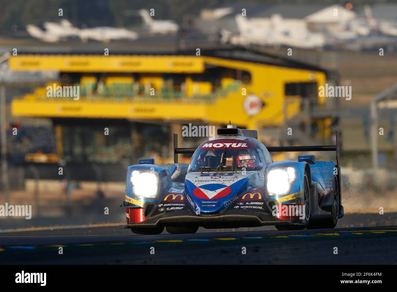 13 PIQUET Nelson jr (BRA), BECHE Mathias (che), HEINEMEIER HANSSON David (dnk), Oreca 07 Gibson team Vaillante Rebellion, action pendant la course de 24 heures du Mans 2017, du 17 au 18 juin sur le circuit du Mans, France - photo Florent Gooden / DPPI Banque D'Images