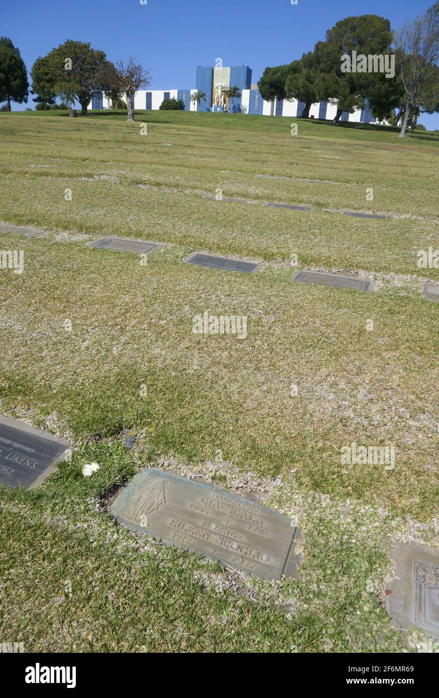 Culver City, Californie, États-Unis 29 mars 2021 UNE vue générale de l'atmosphère de la tombe de l'actrice/mannequin Gia Scala au cimetière Holy Cross le 29 mars 2021 à Culver City, Californie, États-Unis. Photo par Barry King/Alay stock photo Banque D'Images